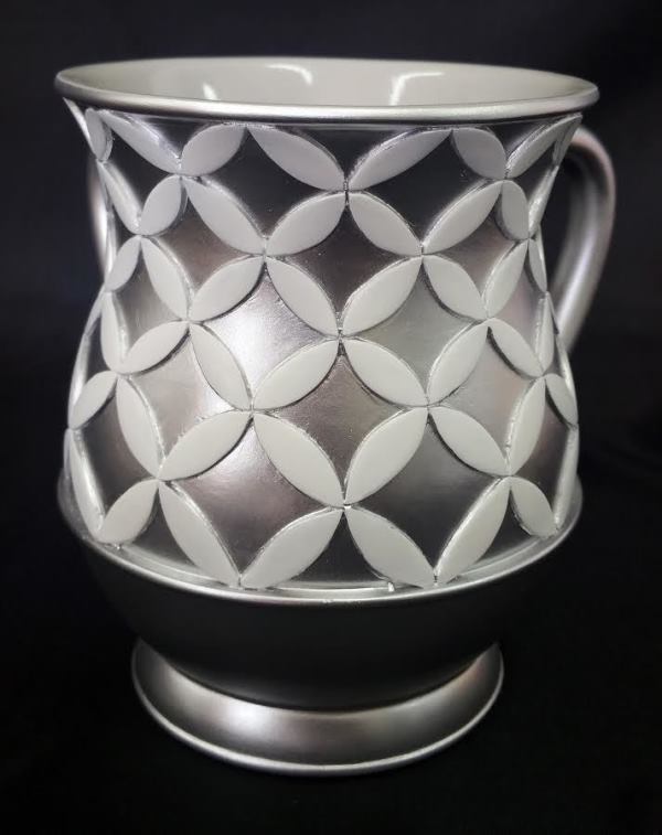 Wash Cup: Lucite Diamonds In Circles - Silver